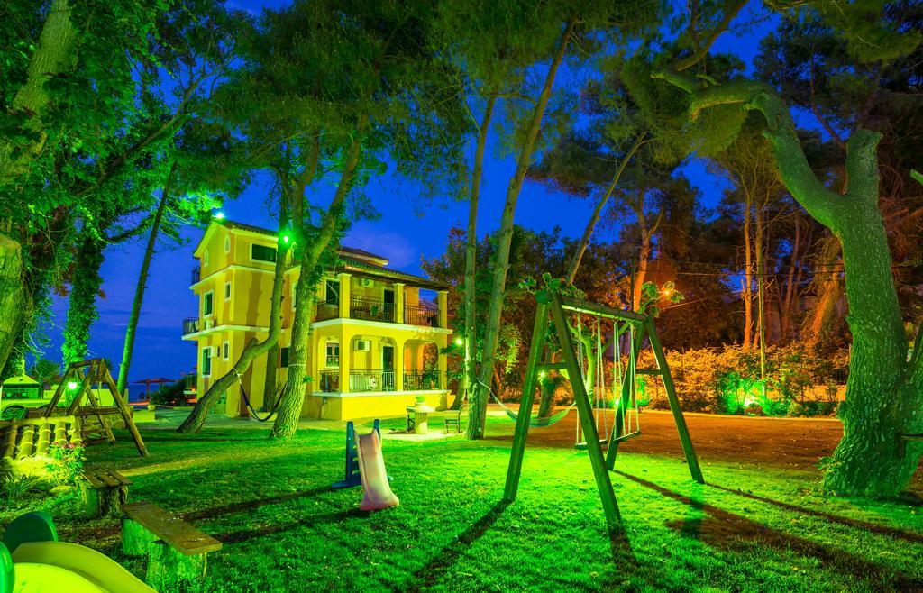 Zarkadis Beach Apartments Τσιλιβί Εξωτερικό φωτογραφία