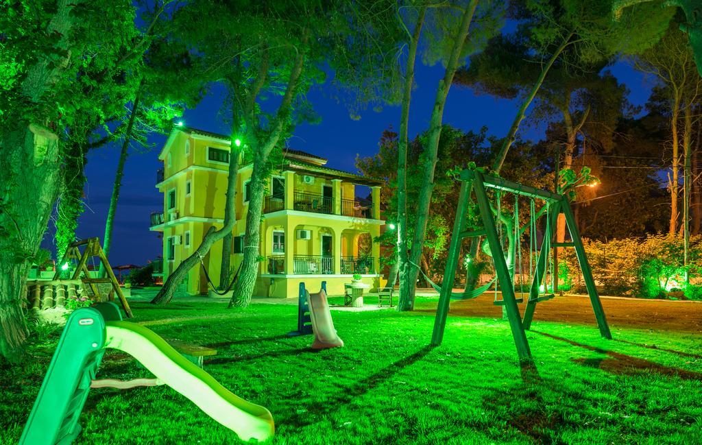 Zarkadis Beach Apartments Τσιλιβί Εξωτερικό φωτογραφία
