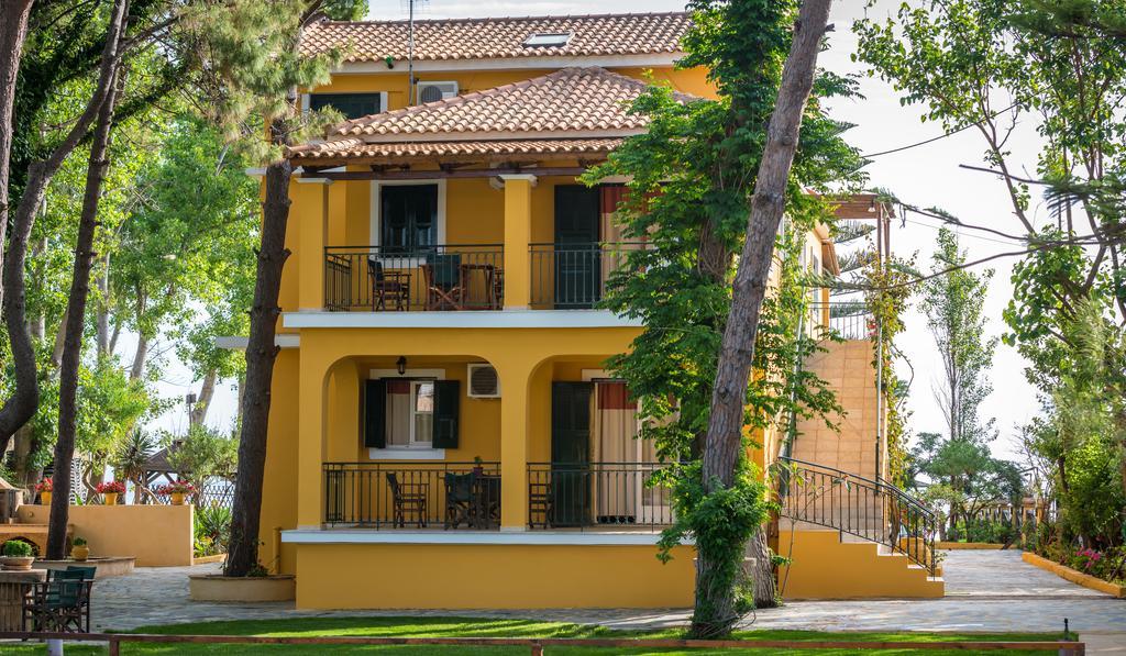 Zarkadis Beach Apartments Τσιλιβί Εξωτερικό φωτογραφία