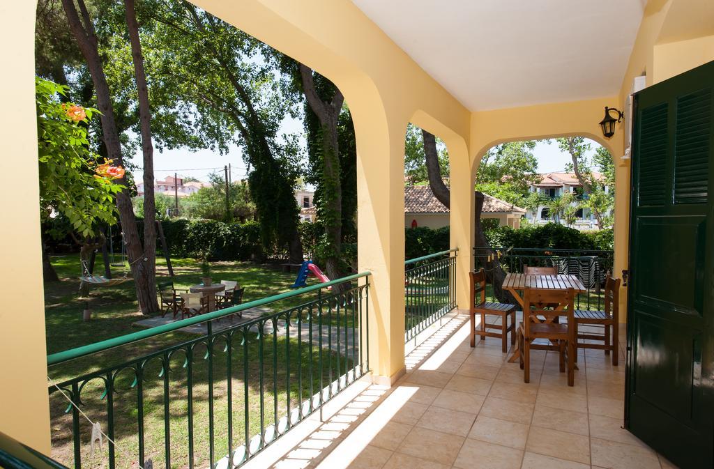 Zarkadis Beach Apartments Τσιλιβί Δωμάτιο φωτογραφία