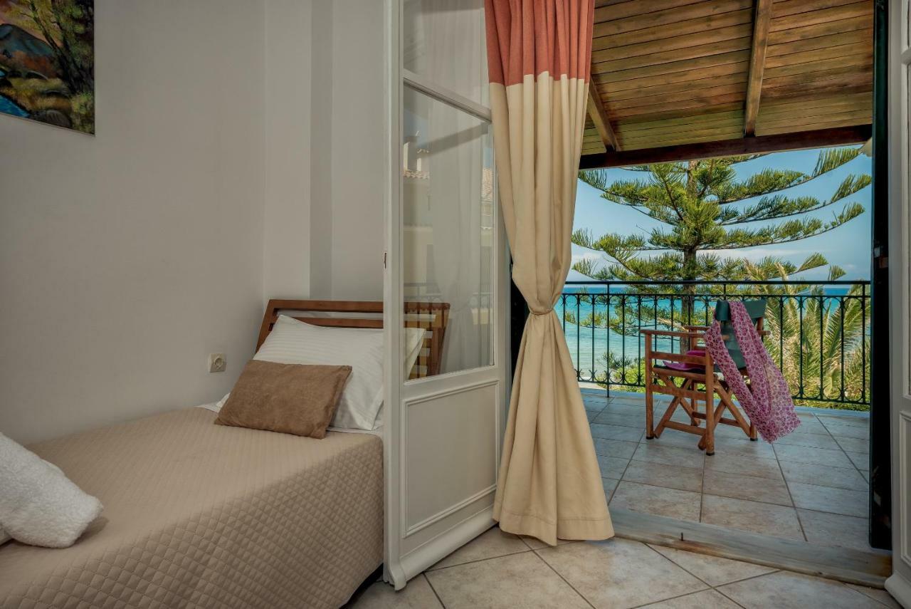 Zarkadis Beach Apartments Τσιλιβί Εξωτερικό φωτογραφία