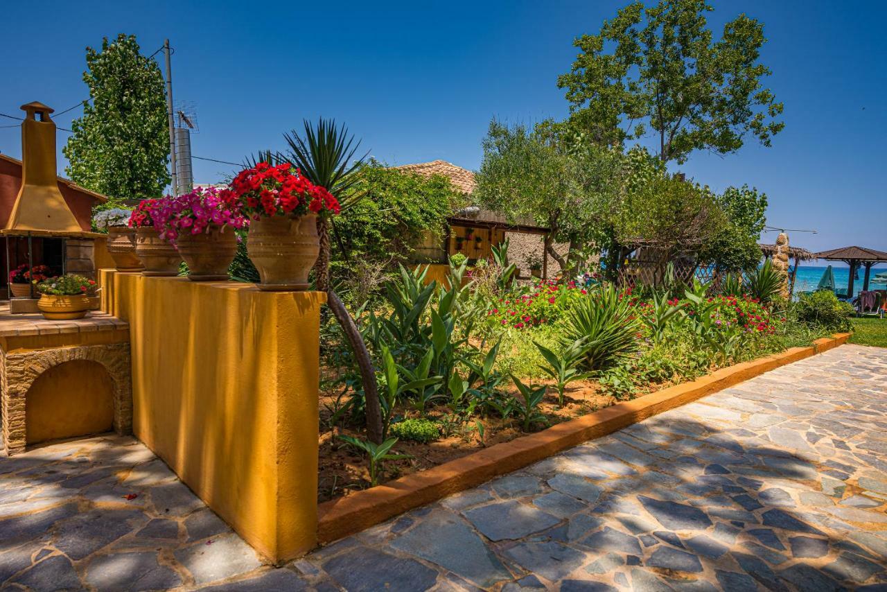 Zarkadis Beach Apartments Τσιλιβί Εξωτερικό φωτογραφία