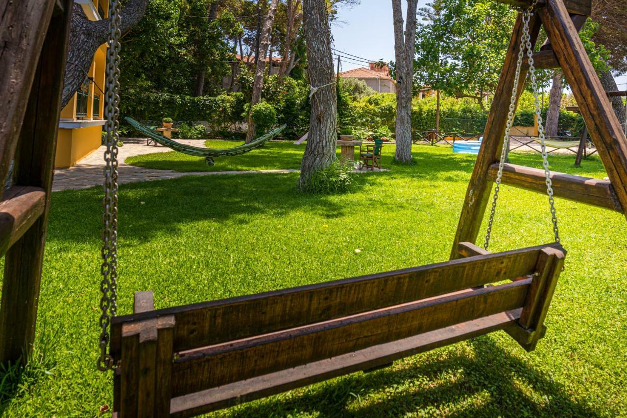 Zarkadis Beach Apartments Τσιλιβί Εξωτερικό φωτογραφία