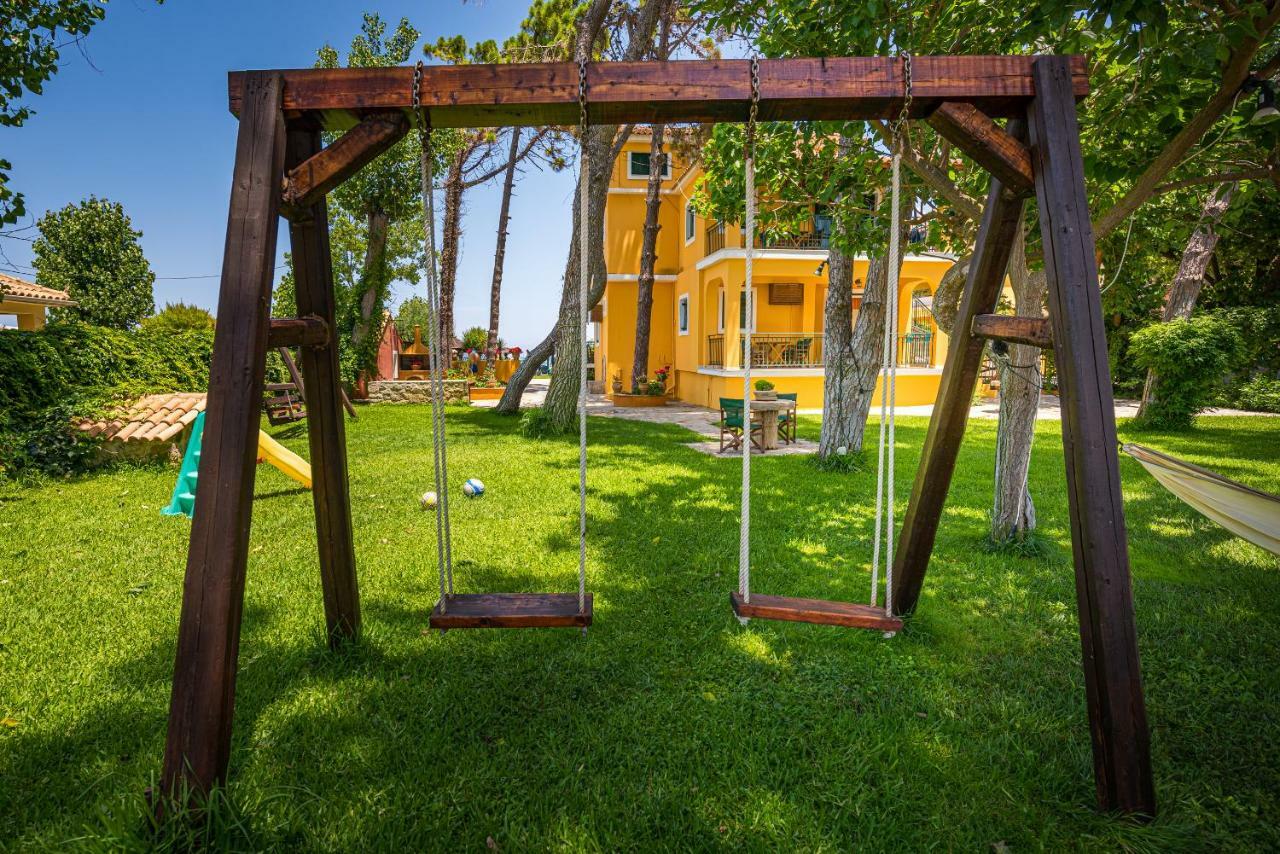 Zarkadis Beach Apartments Τσιλιβί Εξωτερικό φωτογραφία