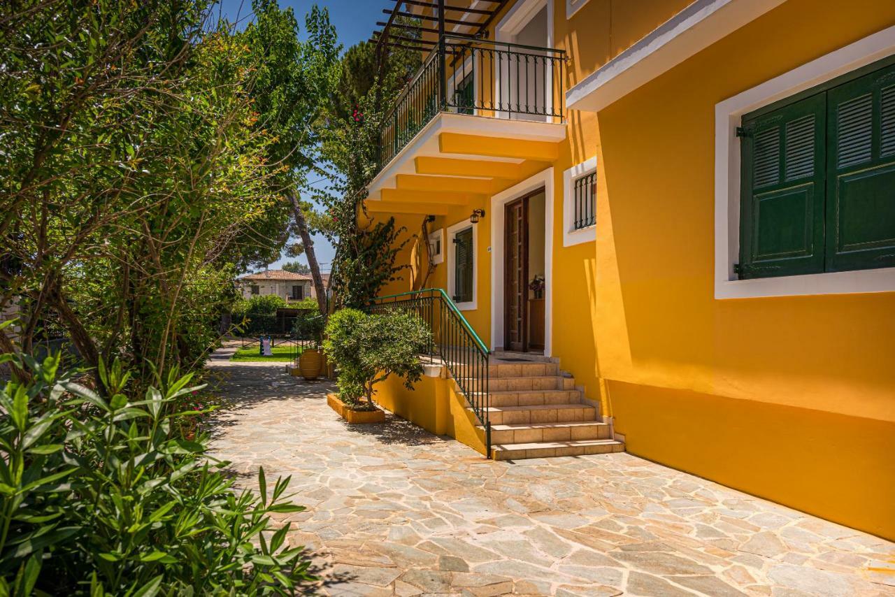 Zarkadis Beach Apartments Τσιλιβί Εξωτερικό φωτογραφία